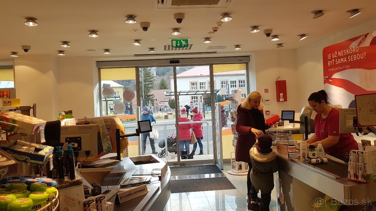 Handlová námestie 440 m2 - 8