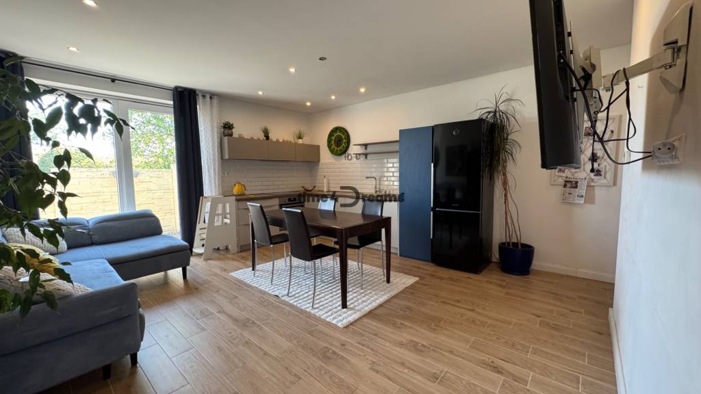 NA PREDAJ Radový rodinný dom v obci Malý Lapáš - 8