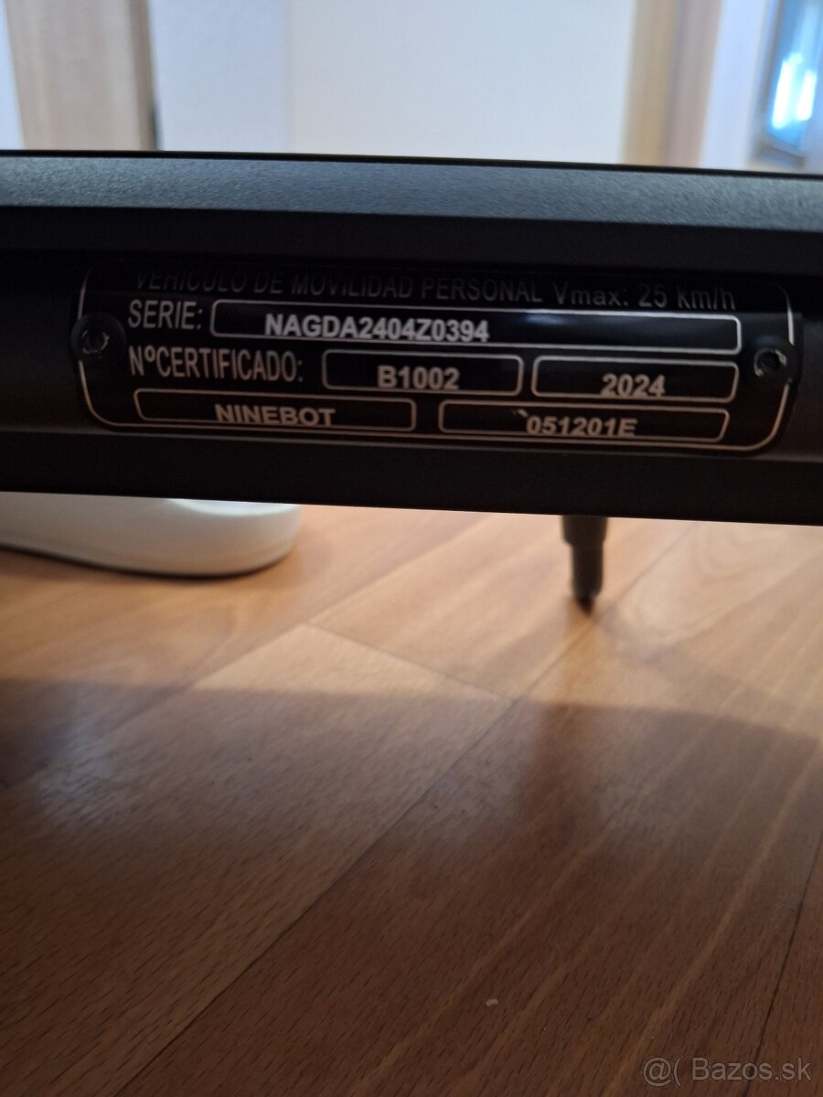 Ninebot by Segwat Kickseooter F2 - 8