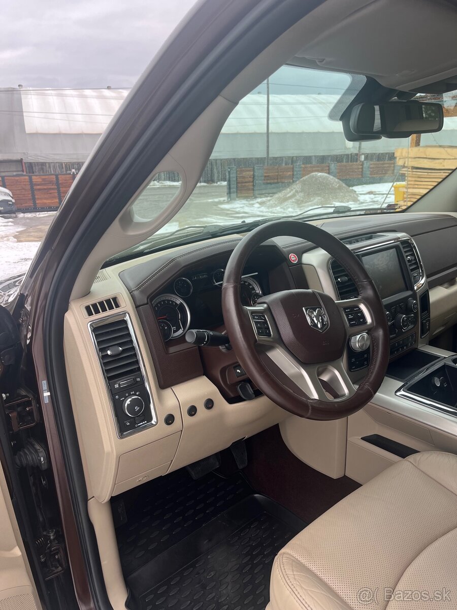 Dodge Ram 1500 - 8