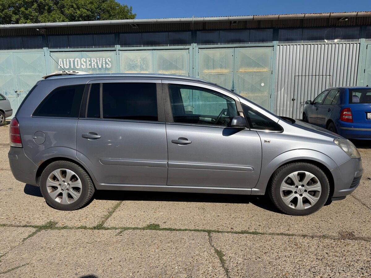 Opel Zafira - 8