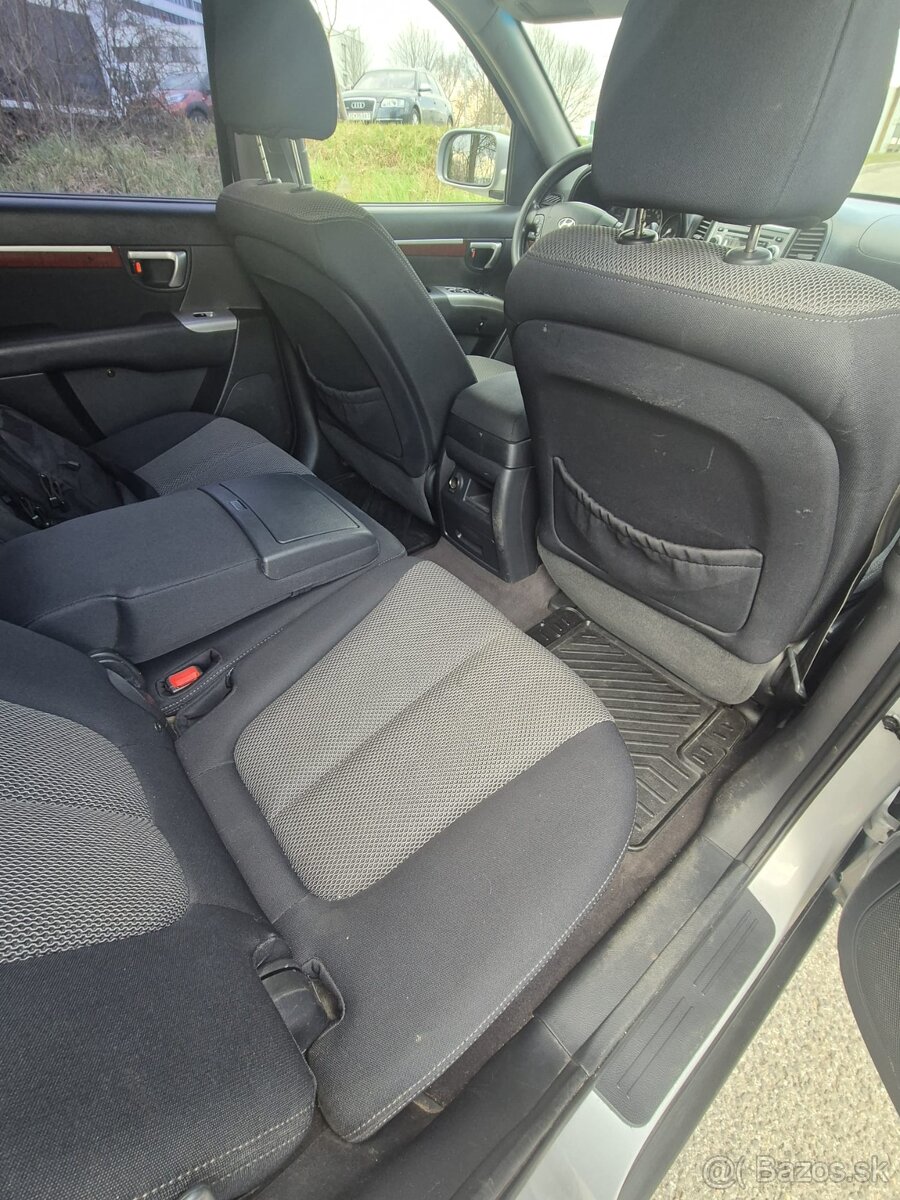Predám Hyundai Santa Fe 2.2CDRi - 8