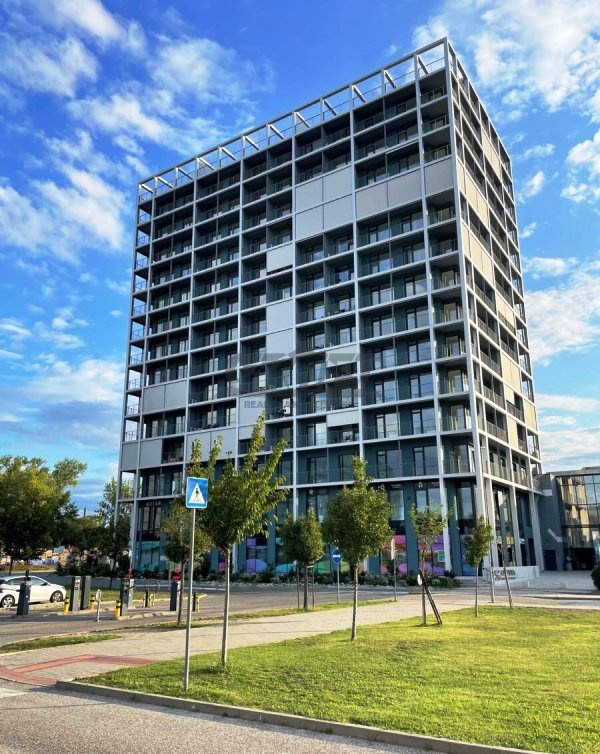 Prenájom 1-izb. byt NOVOSTAVBA Rožňavská ul. - N. Mesto - 8