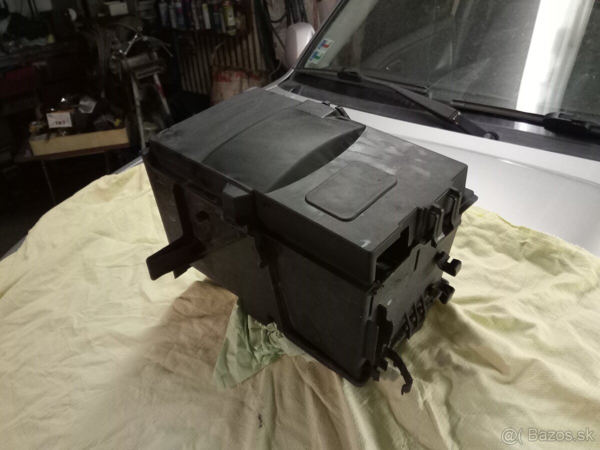 Rozpredam na diely Ford Focuc C-max 1,6 TDCi,66kw - 8