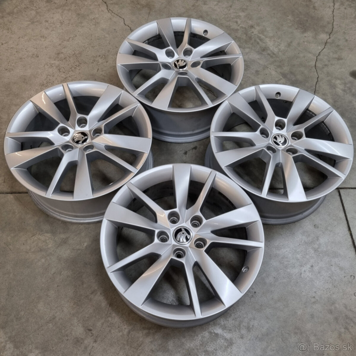 Hliníkové disky 5x112 R17 7J ET49 - 8