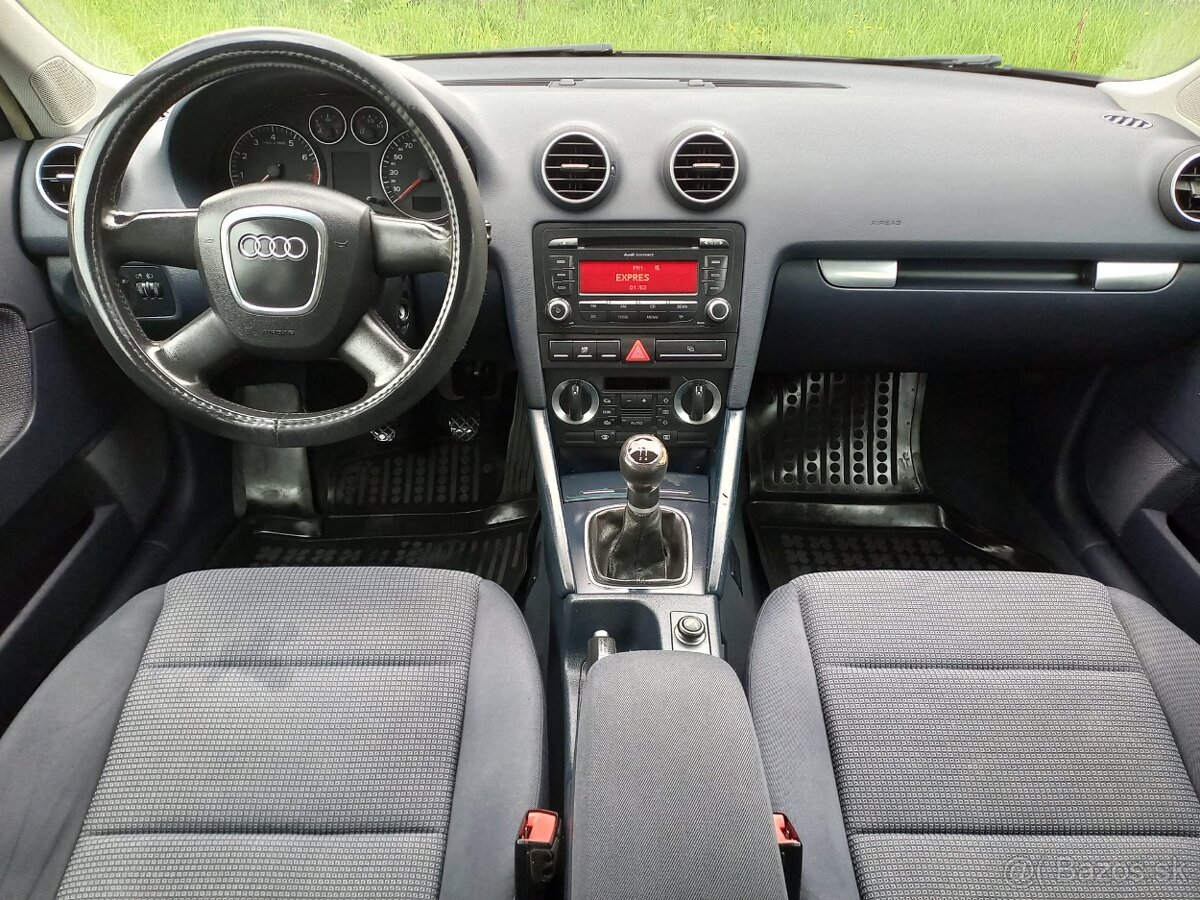 Audi A3 Sportback 1.6 i,75Kw(105Ps) EXCLUSIVE - 8