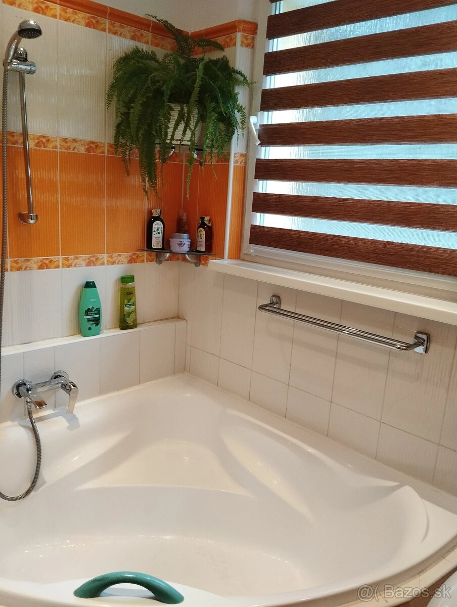 Byt 3izbový vo výbornej lokalite Stará Sásová -BB - 8