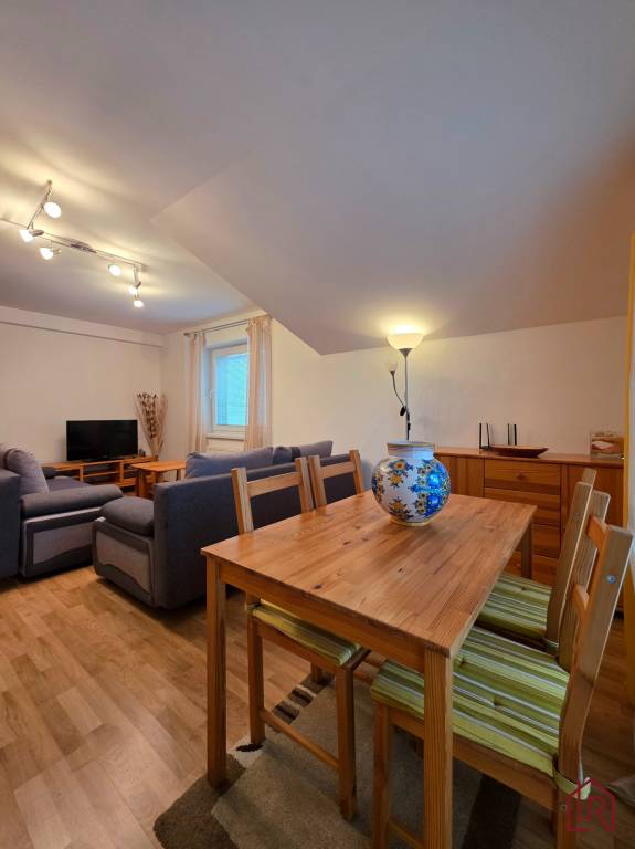 Apartmán, Nová Lesná, 46m2 + balkón, park. miesto, zariadený - 8