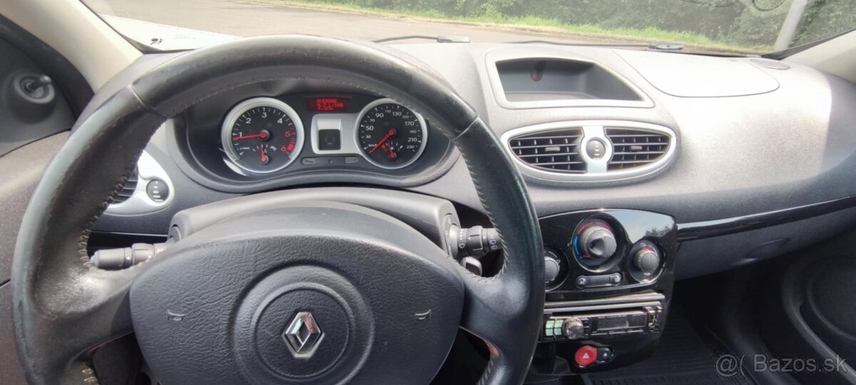 Renault Clio 1.5dci - 8