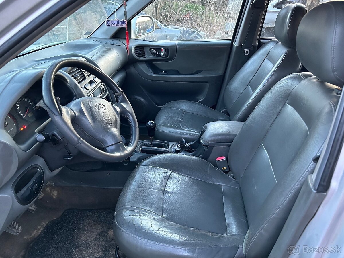 Predám Hyundai Santa Fe 2.0l 4x4 - 8