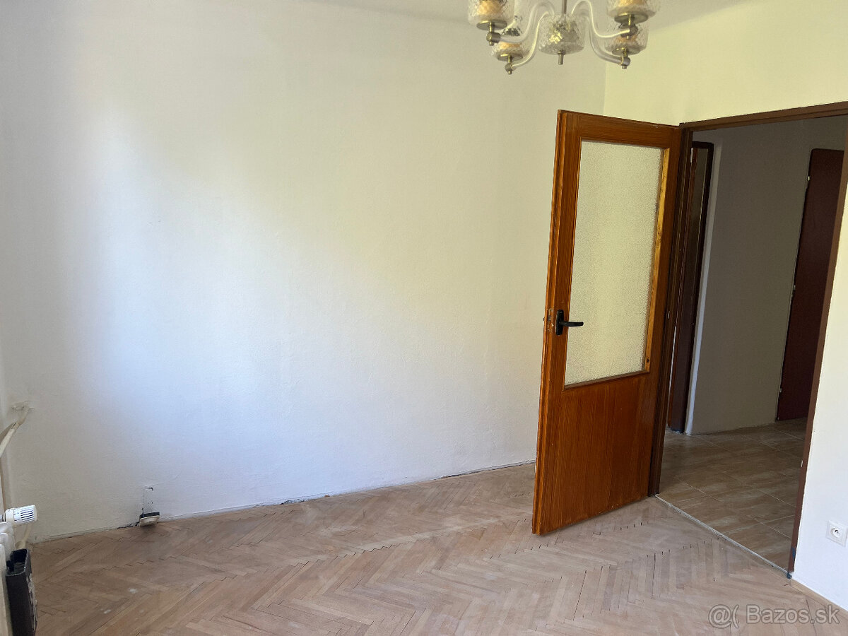 Rezervovaný 3 izb. byt Trenčín, Sihoť II, ul. Považská - 8