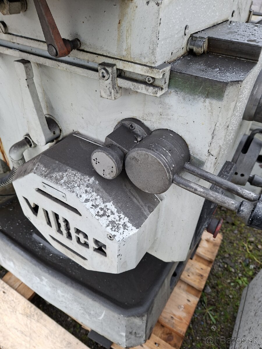 Fréza na kov s elektrickým ovladanim - 8