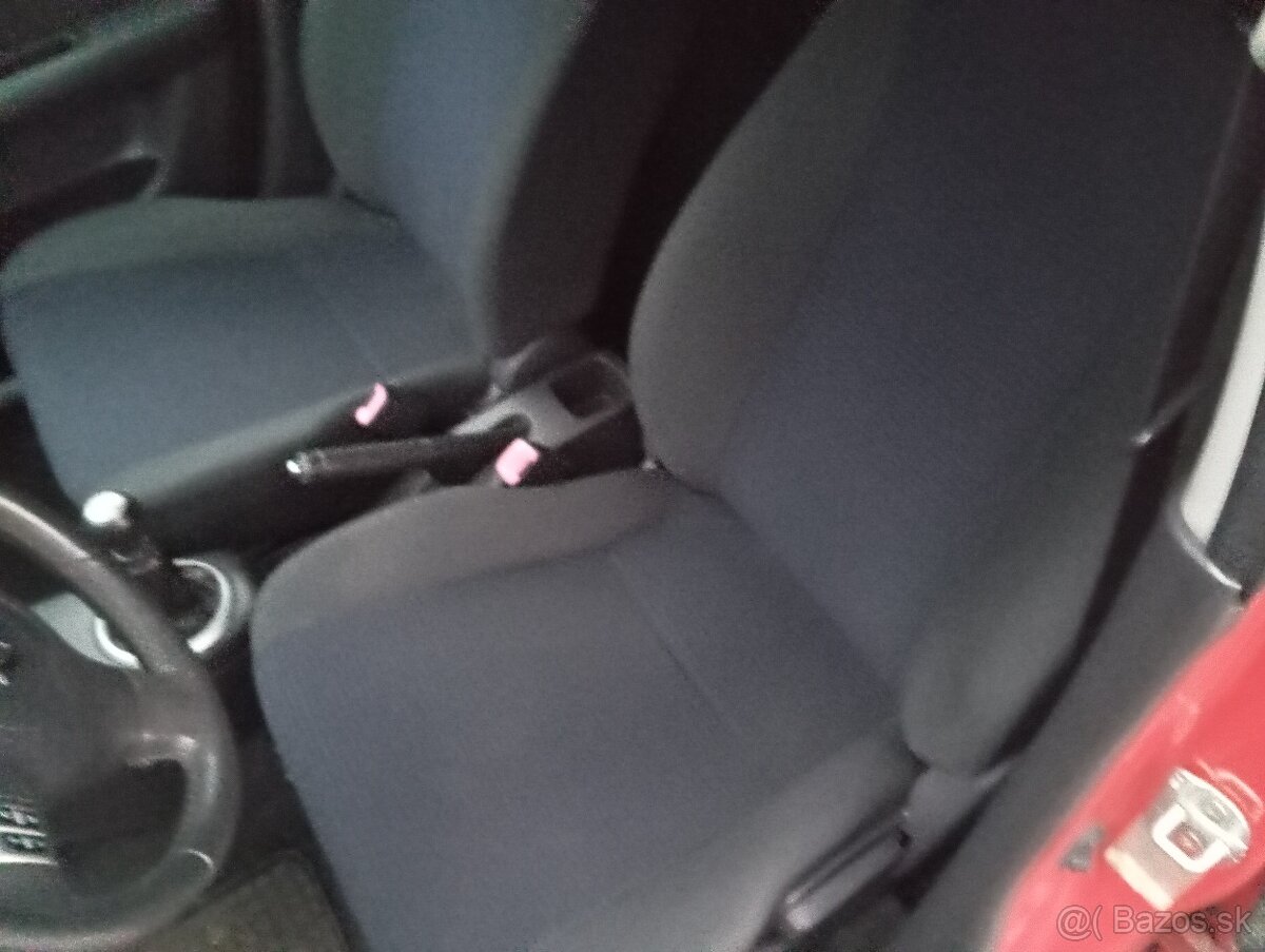 Predám Suzuki Swift - 8