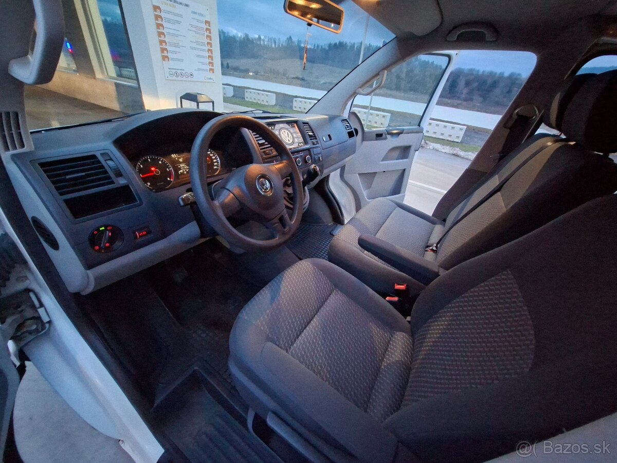VW T5.1 Transporter - 8
