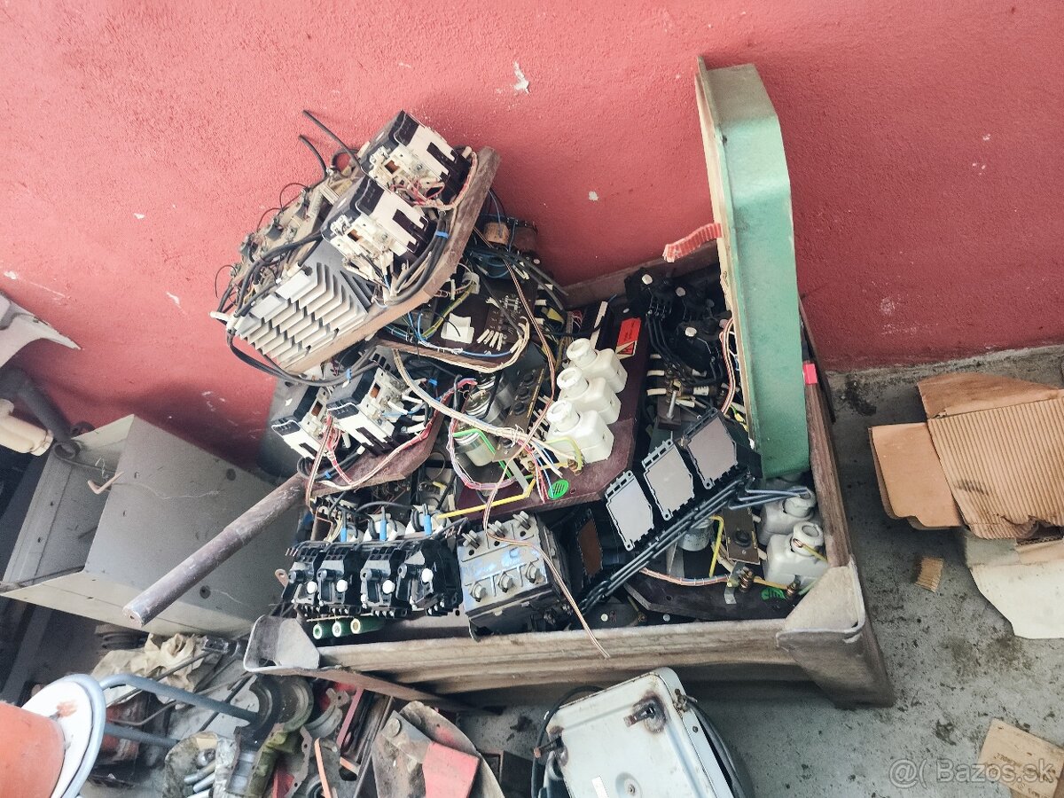 Náhradné diely - 8