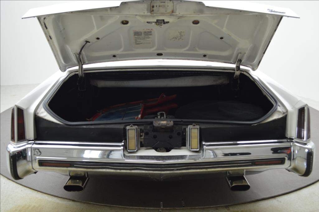 Cadillac Eldorado, FLEETWOOD 8,2 V8 (175 kW) 1973 - 8