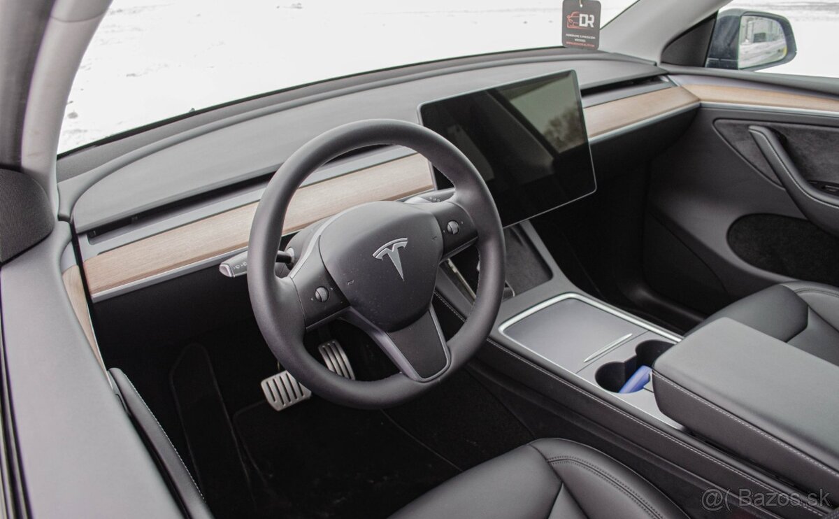 Tesla Model Y PERFORMANCE Dual Motor Odpočet DPH - 8