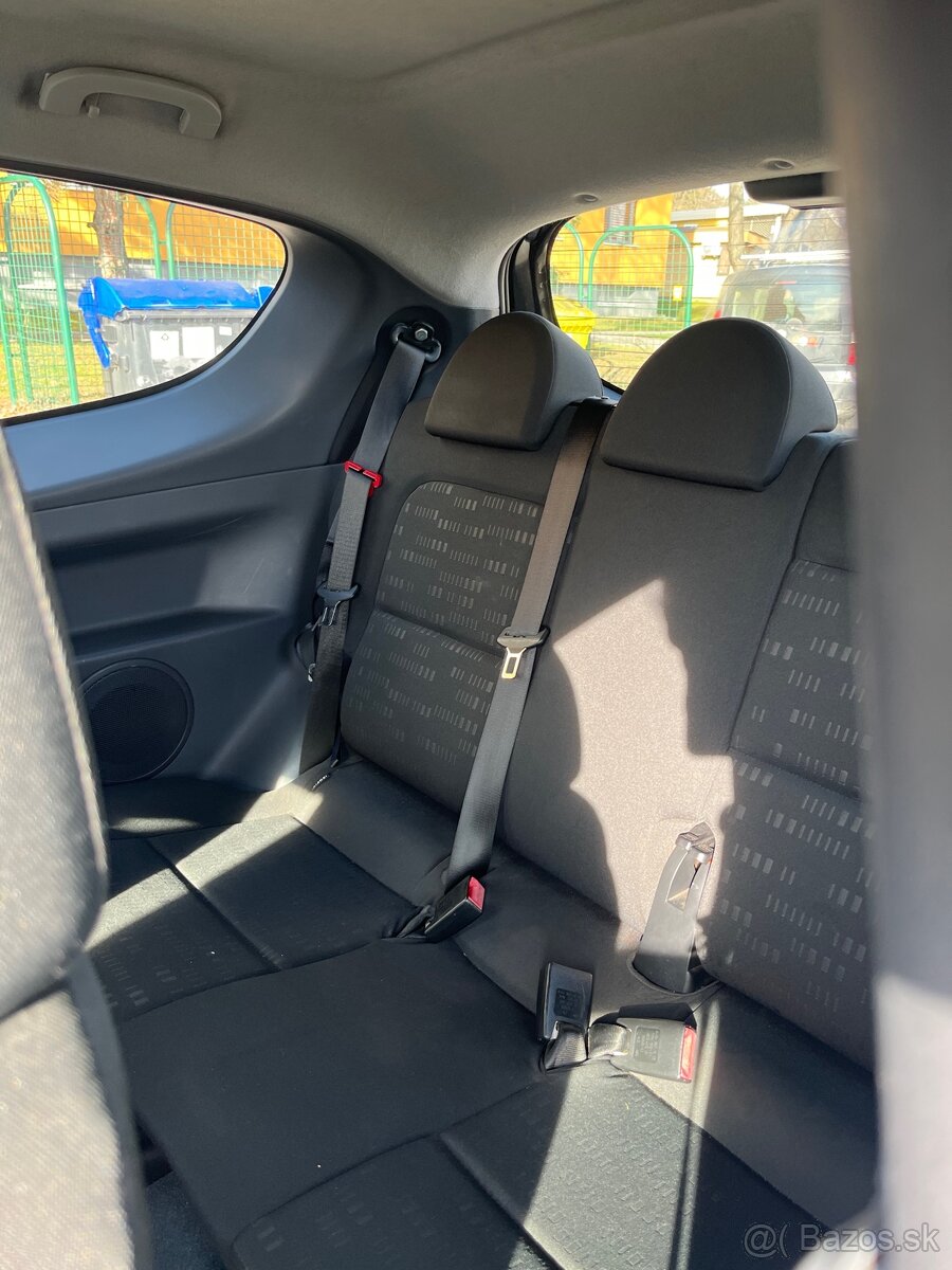 Mitsubishi Colt 3.dv - 8