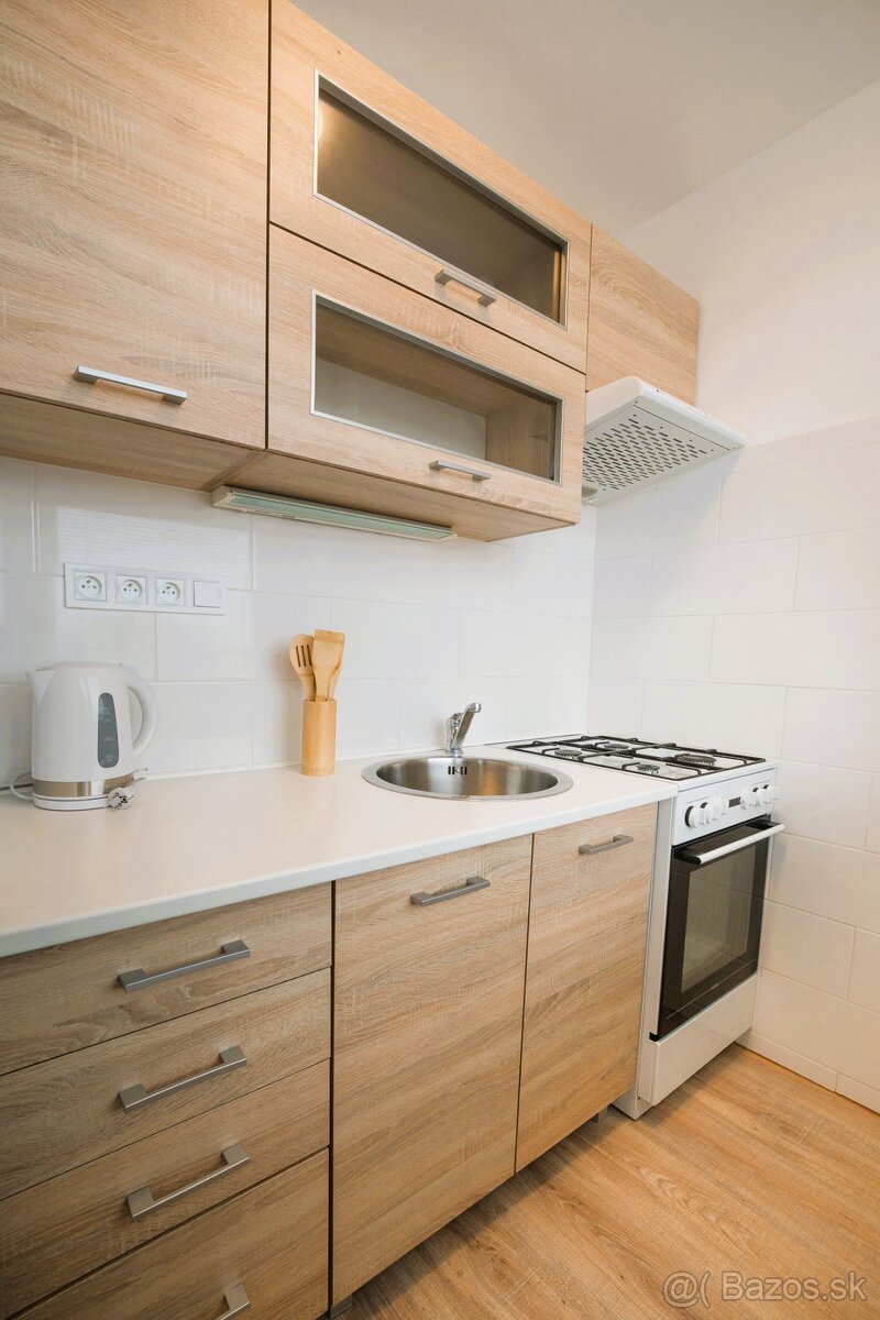 PRENÁJOM 1 i byt - Nad Jazerom - 8