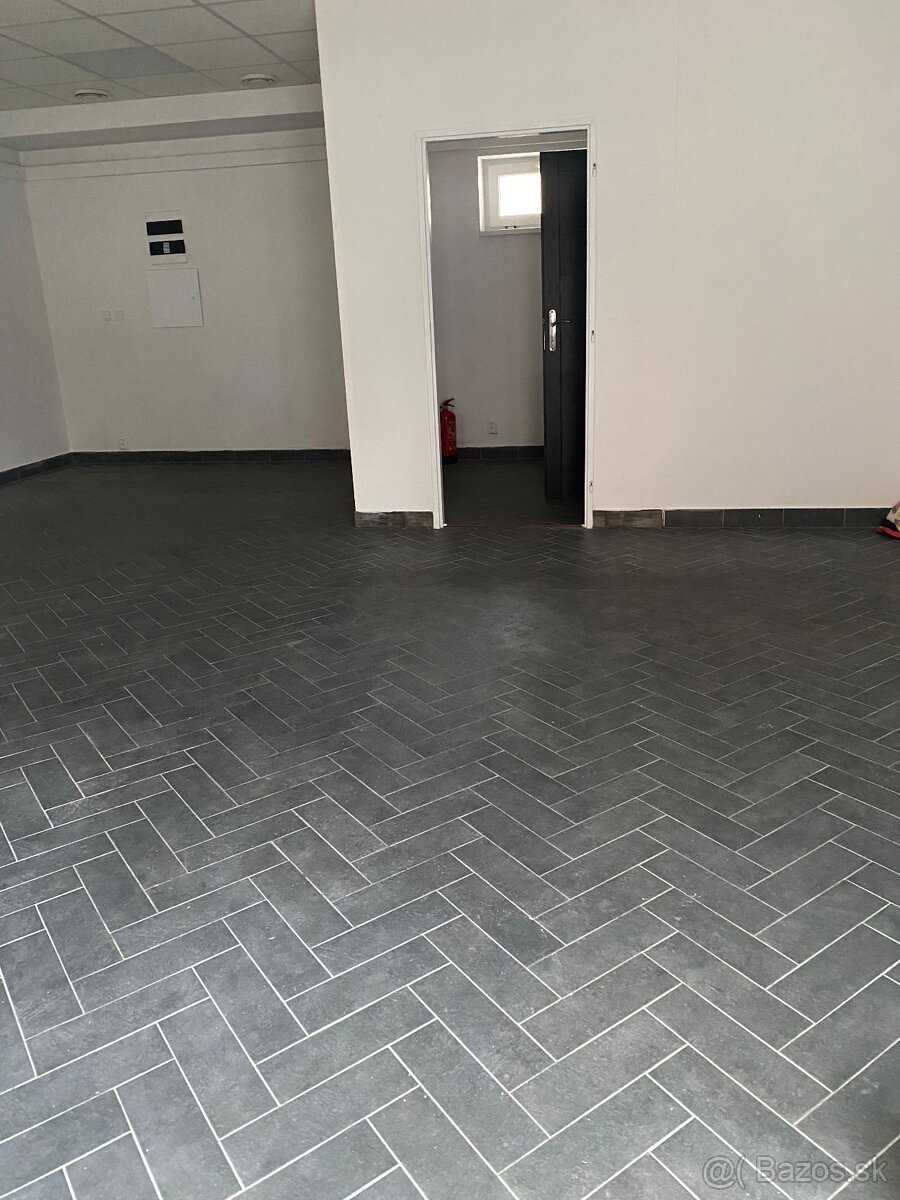 Obchodný oriestor na prenájom Trenčín - 8