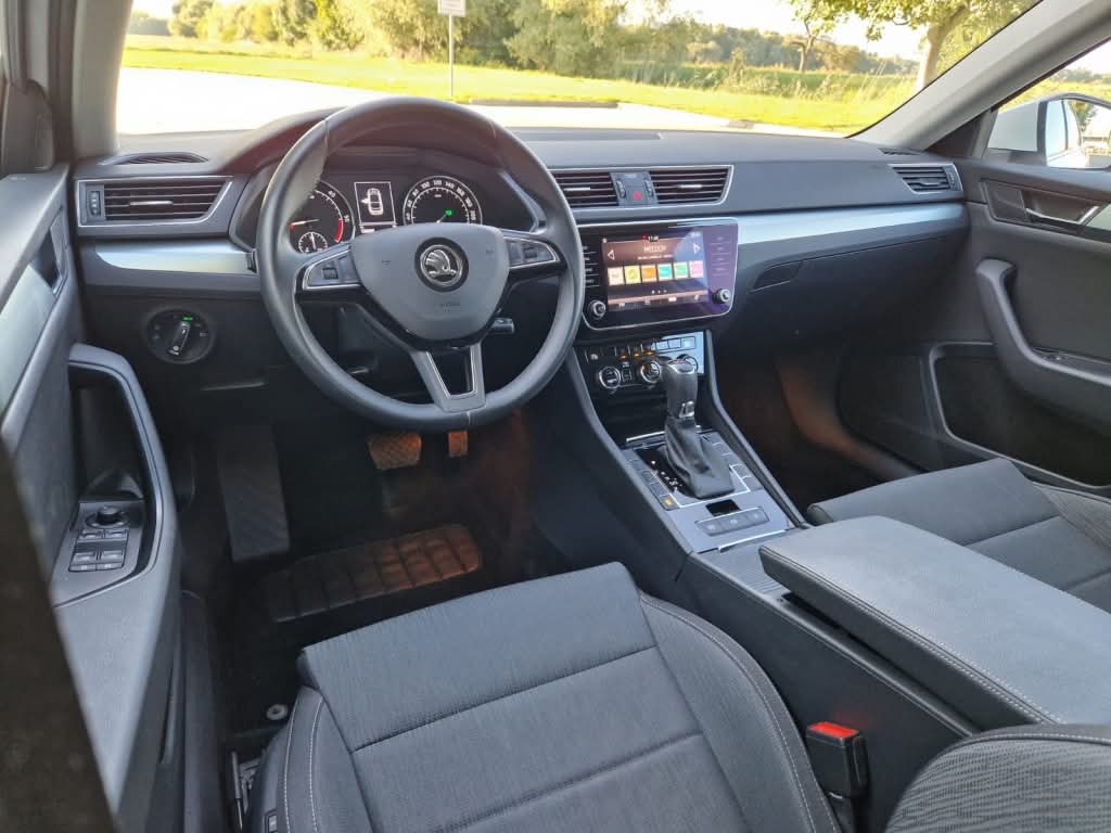 Superb 2,0 TDI 110kw Sedan Odpočet DPH - 8
