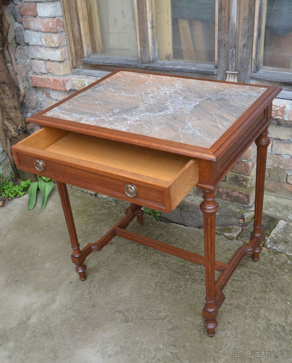 Dubový písací stolík - 8