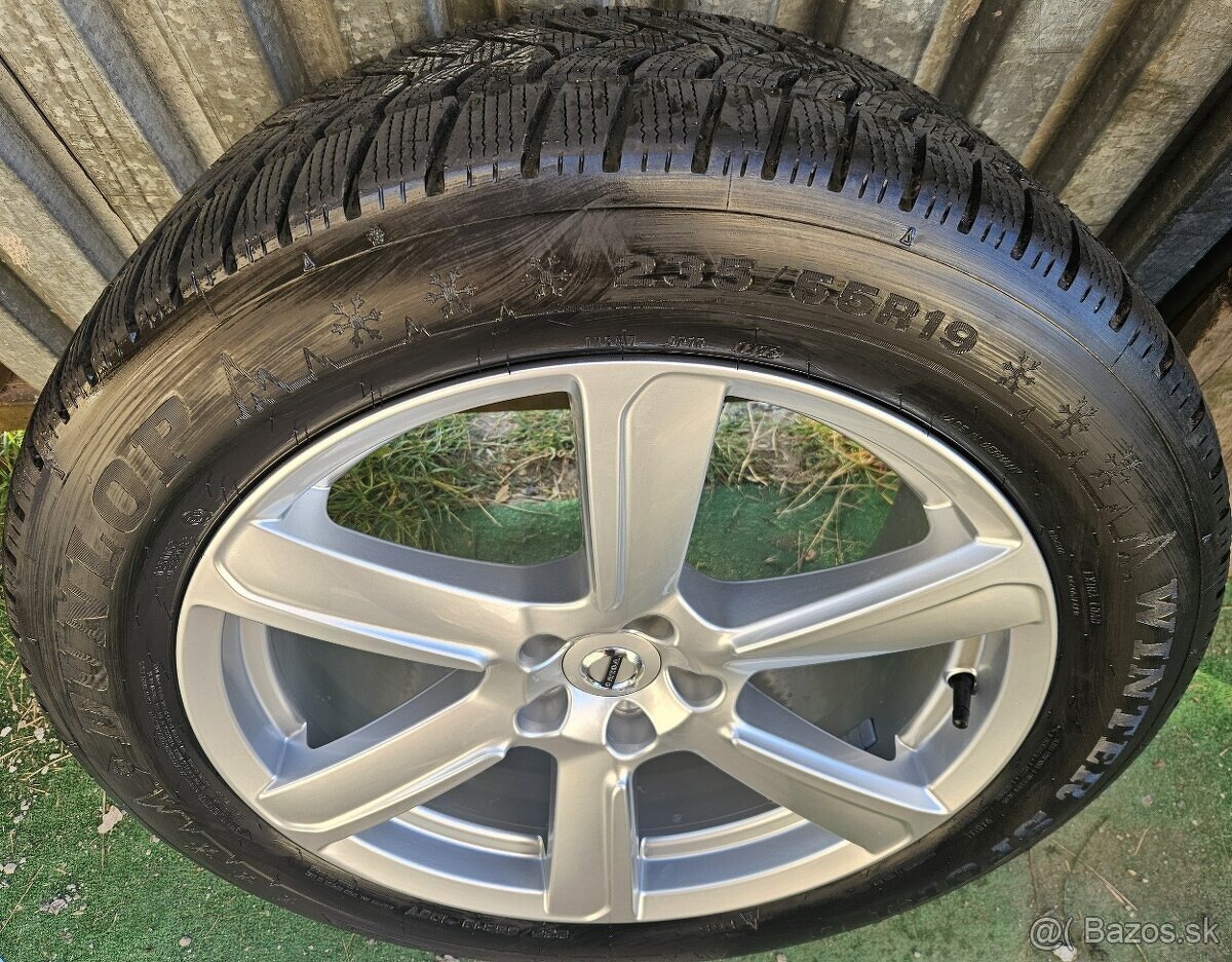 Originálna zimná sada VOLVO - 5x108 R19 + DUNLOP 235/55 r19 - 8