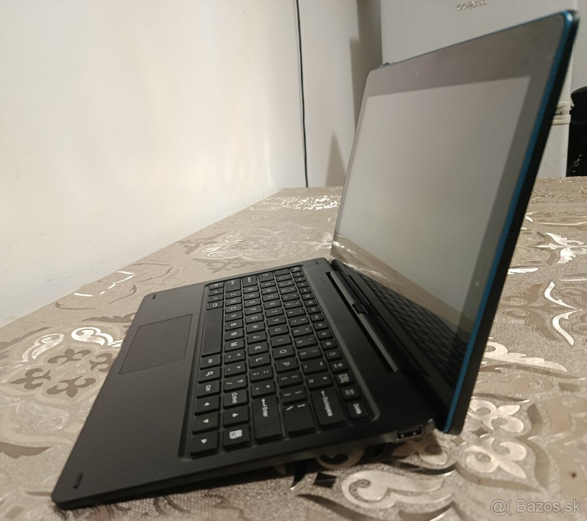 2v1 dotykový tablet/notebook Netbook s Windows 10 - 8