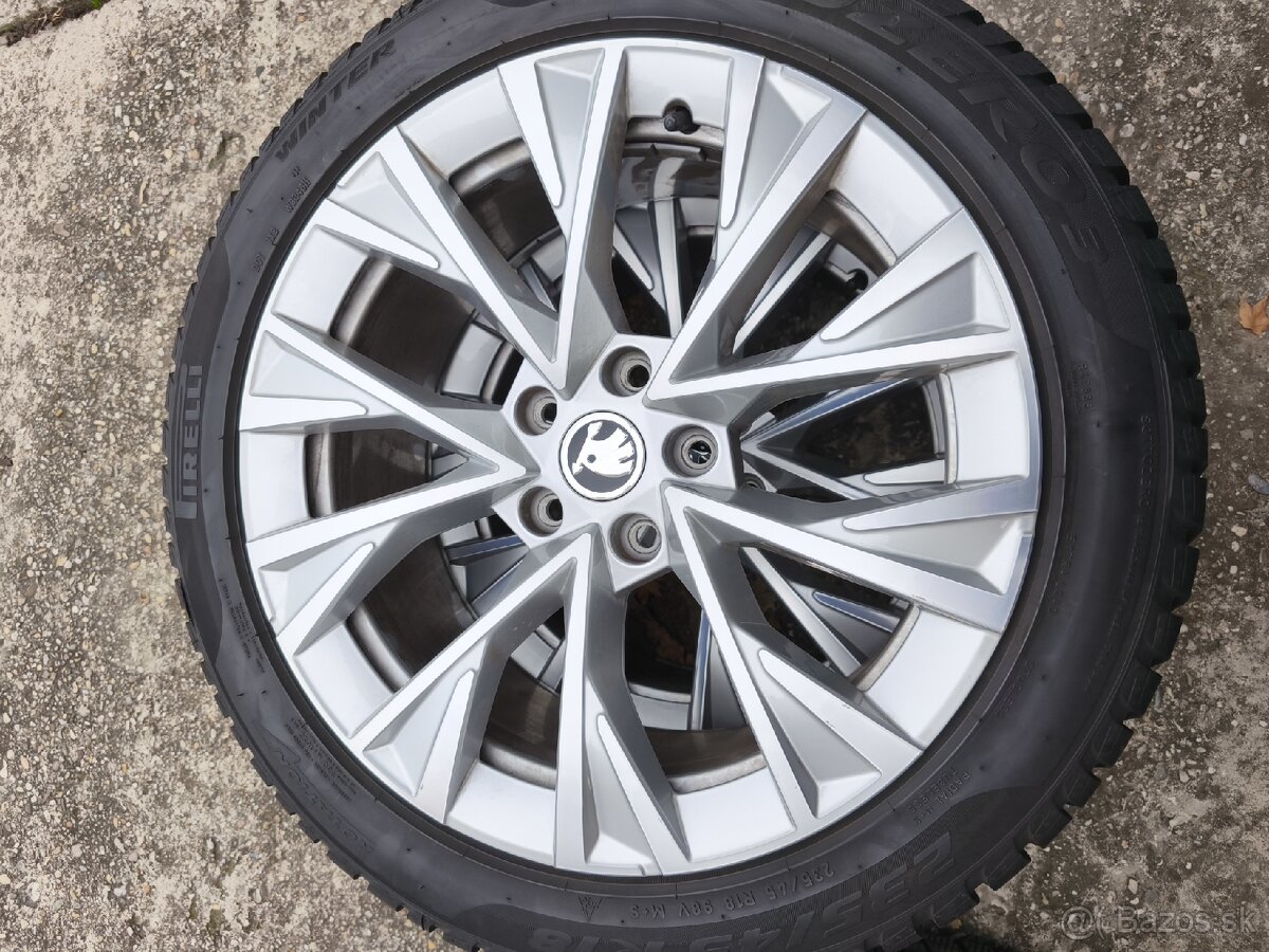 Zimné pneu 235/45 R18 - 8