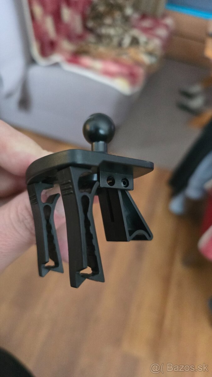 Predam drziak na mobil do auta - 8