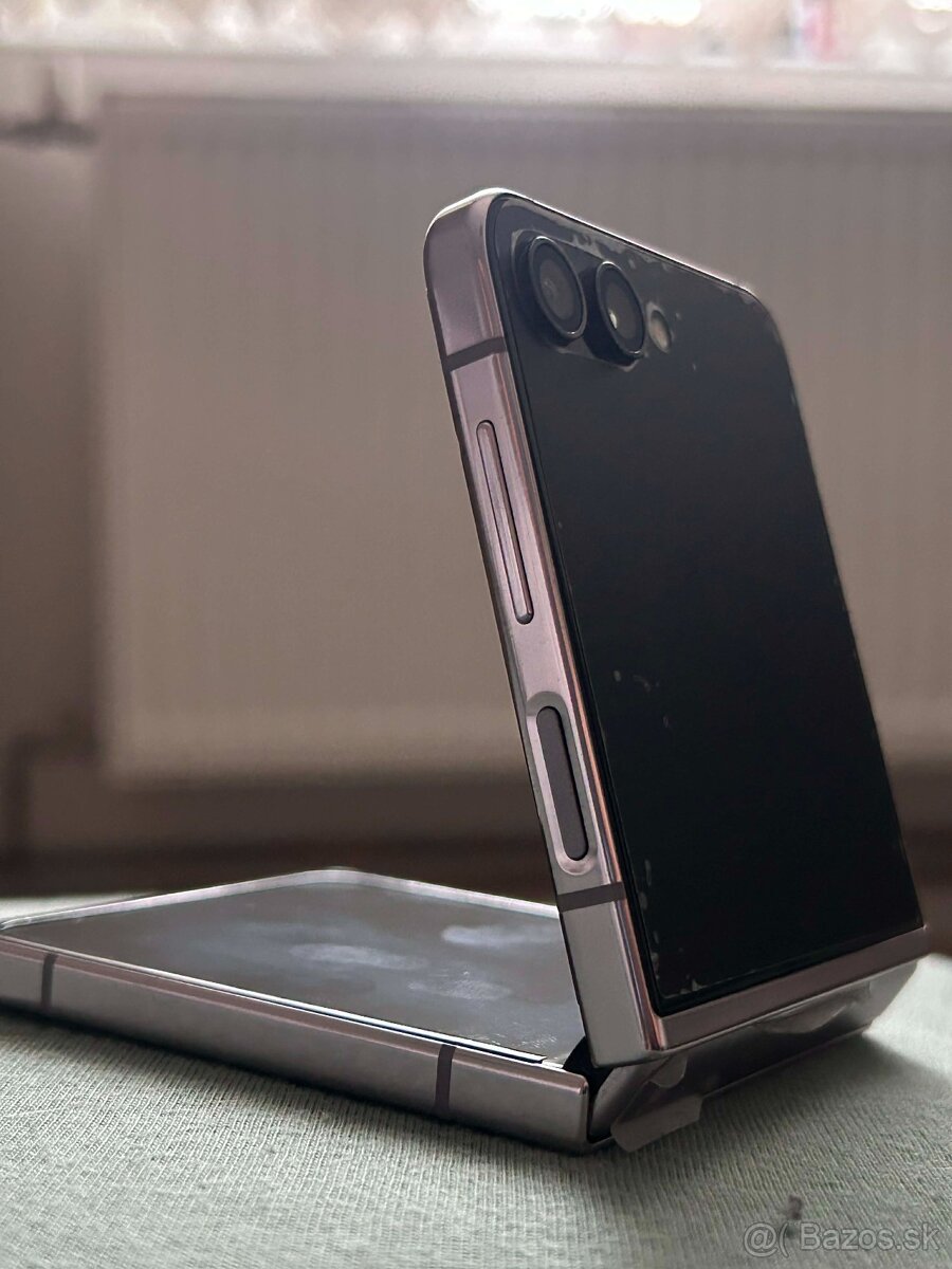 Samsung galaxy z flip 5 - 8