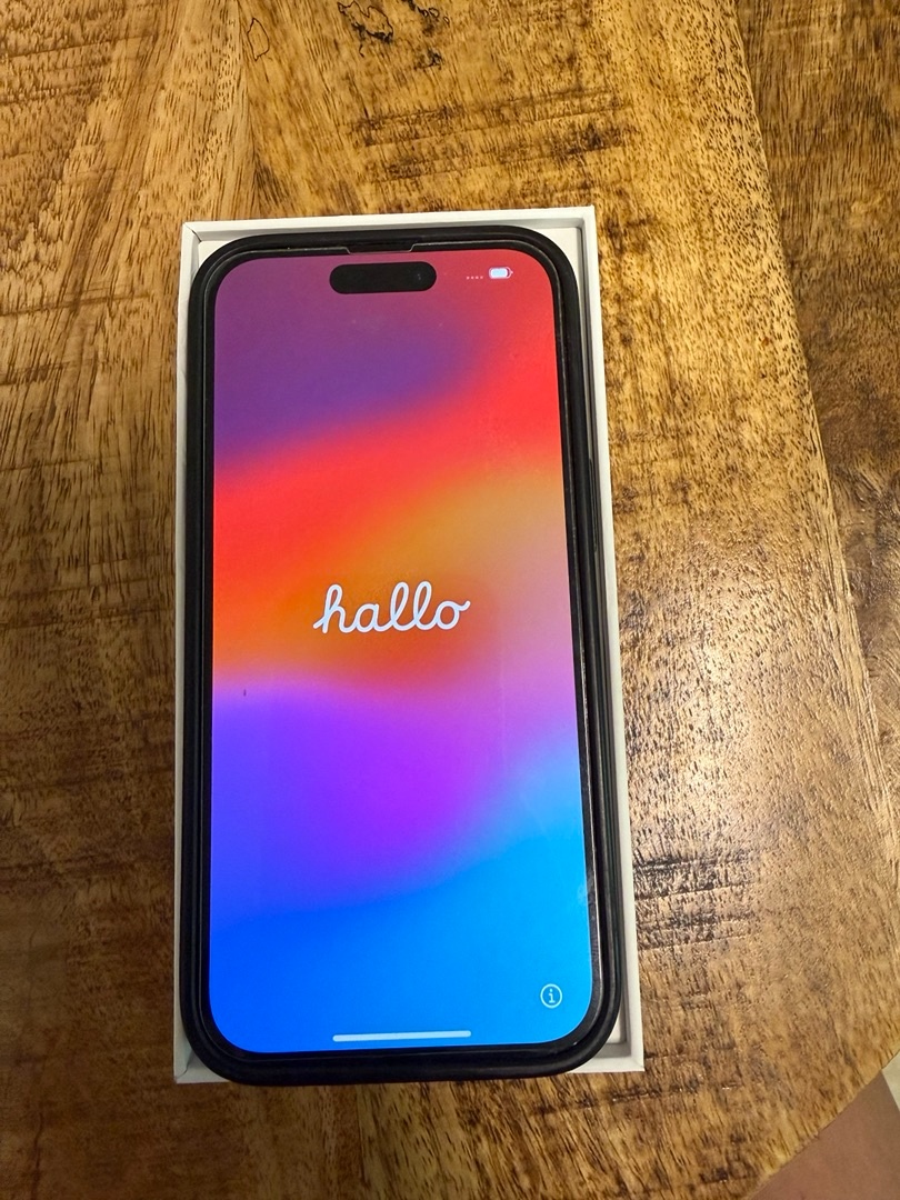 iPhone 15 Black 256GB - 8