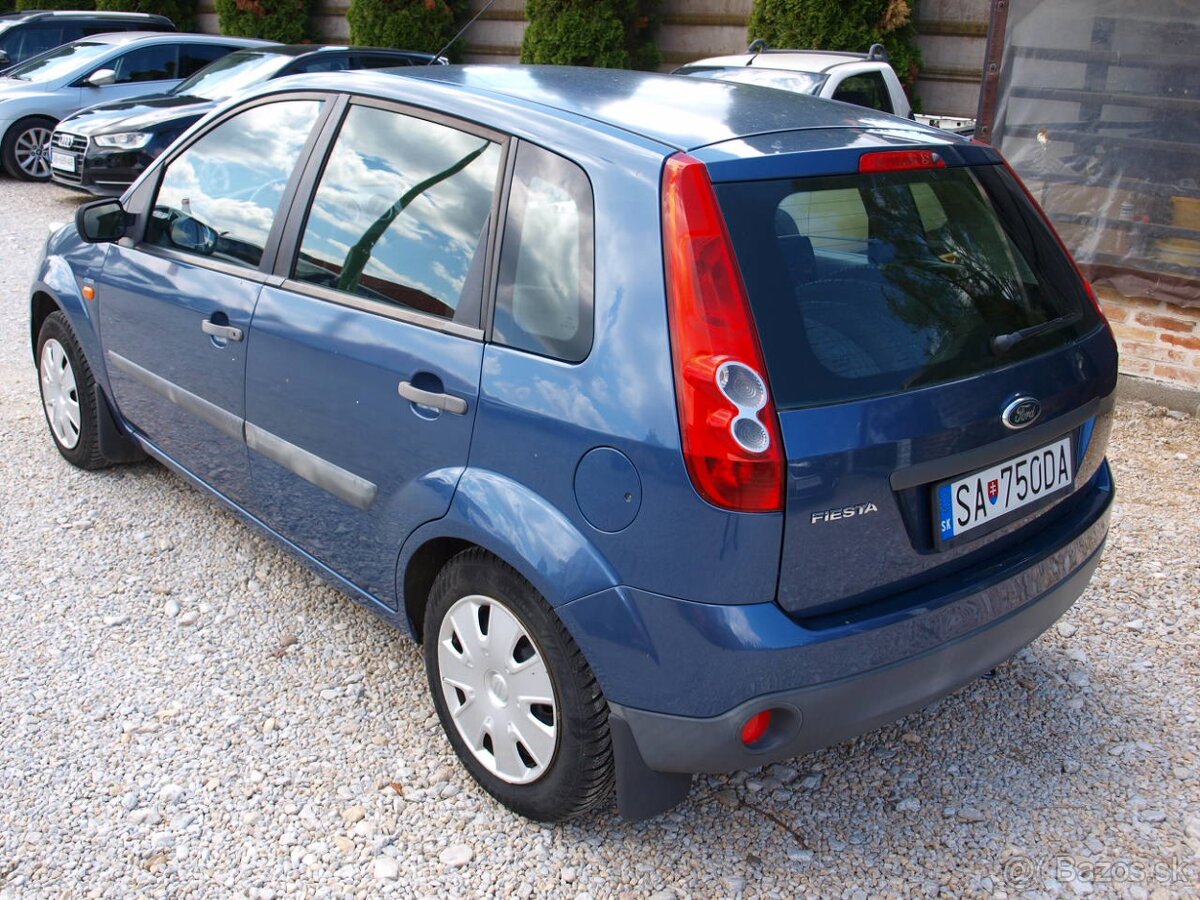 Ford Fiesta 1.3i Duratec Ambiente - 8