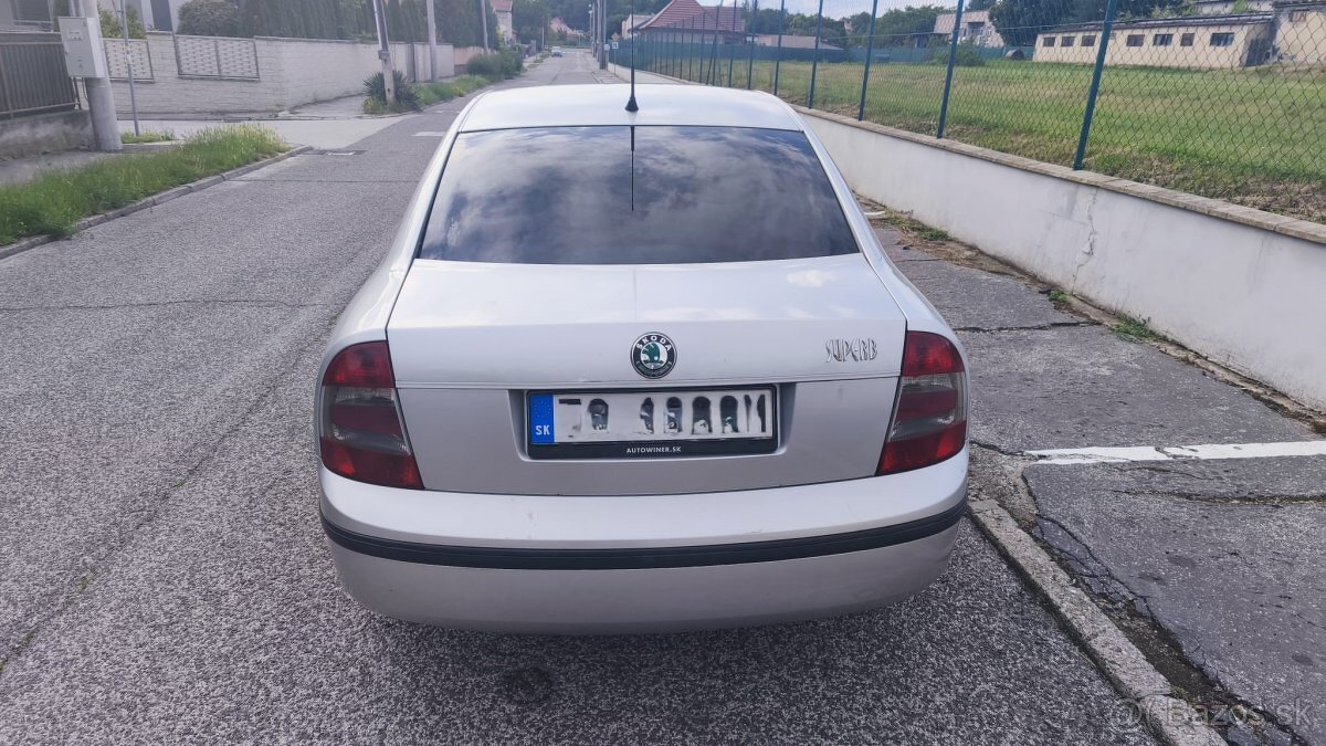 Škoda Superb 2.0 TDi - 8