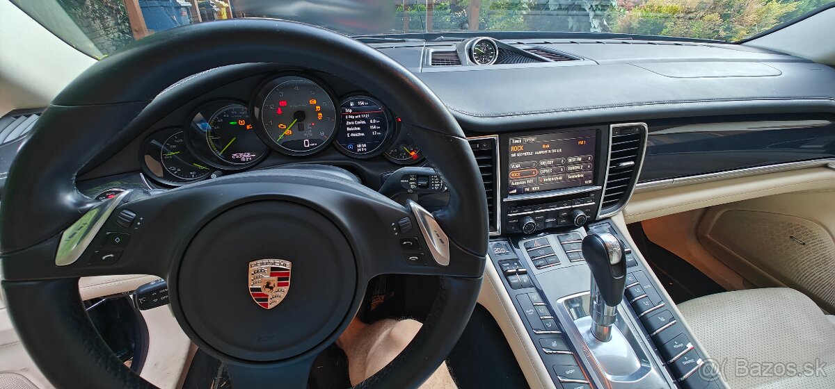 Porsche Panamera S e-Hybrid - 8
