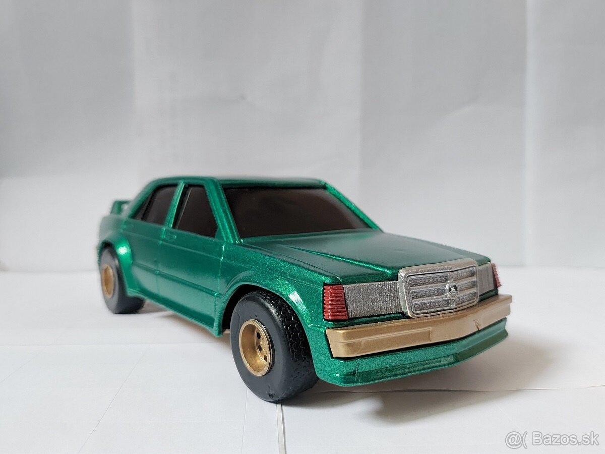 Model auta Mercedes Benz 190E - 8