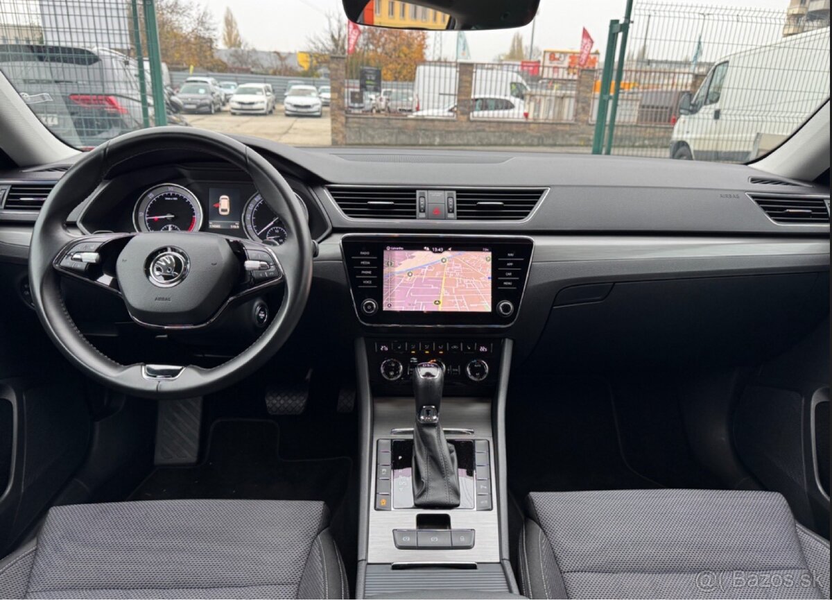 Škoda Superb Combi 2.0 TDI SCR Style DSG - 8