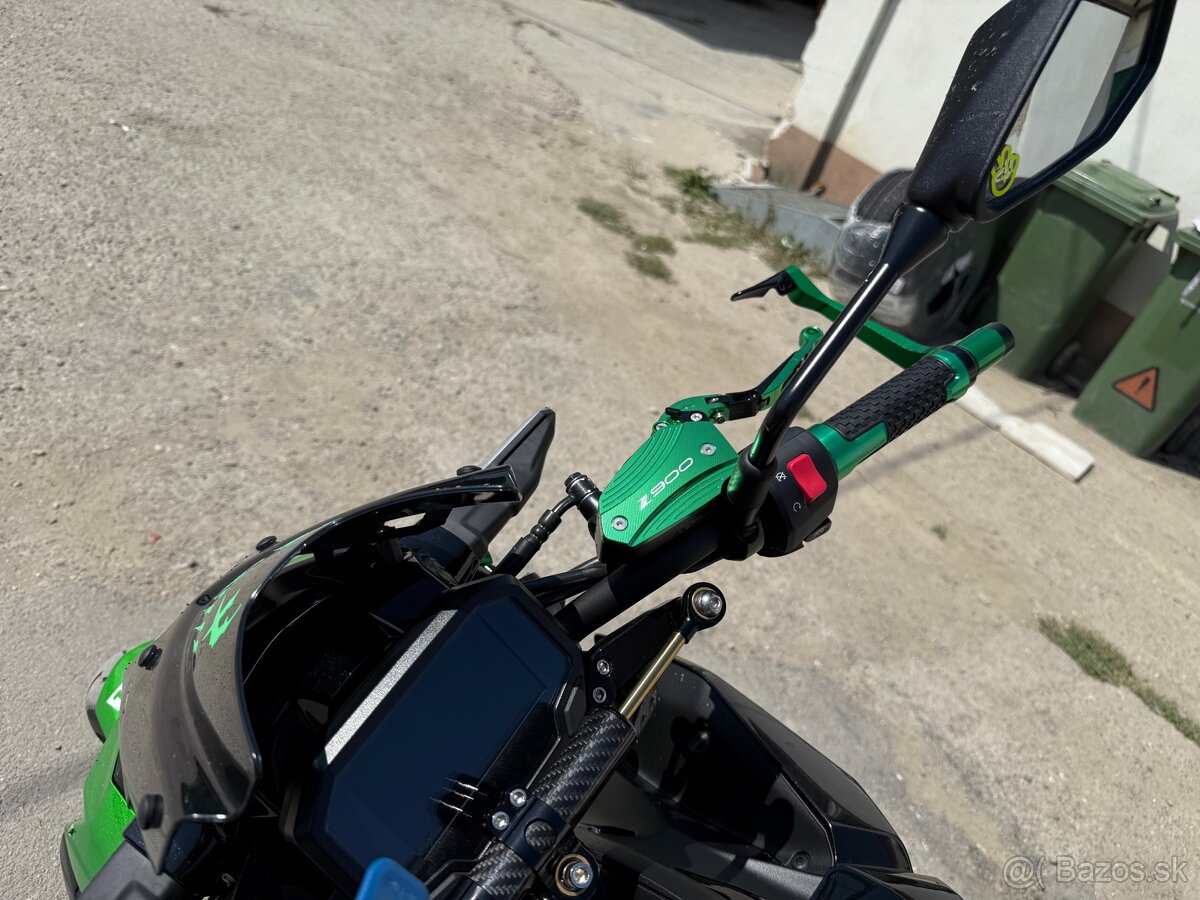 Kawasaki Z900 - 8