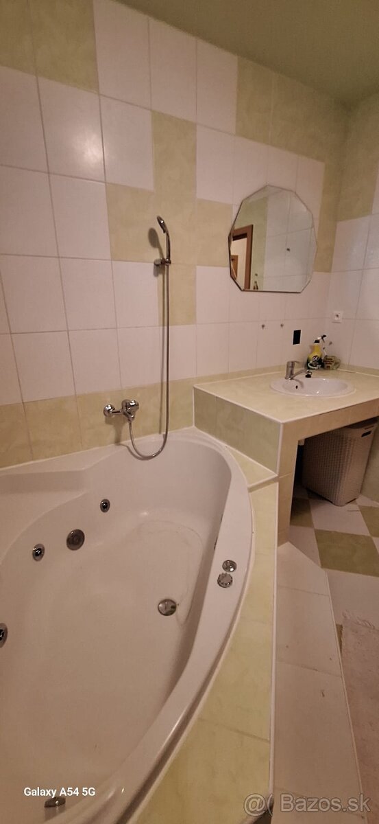 PREDAJ - 2-izbový byt BA II. - Ružinov - 8