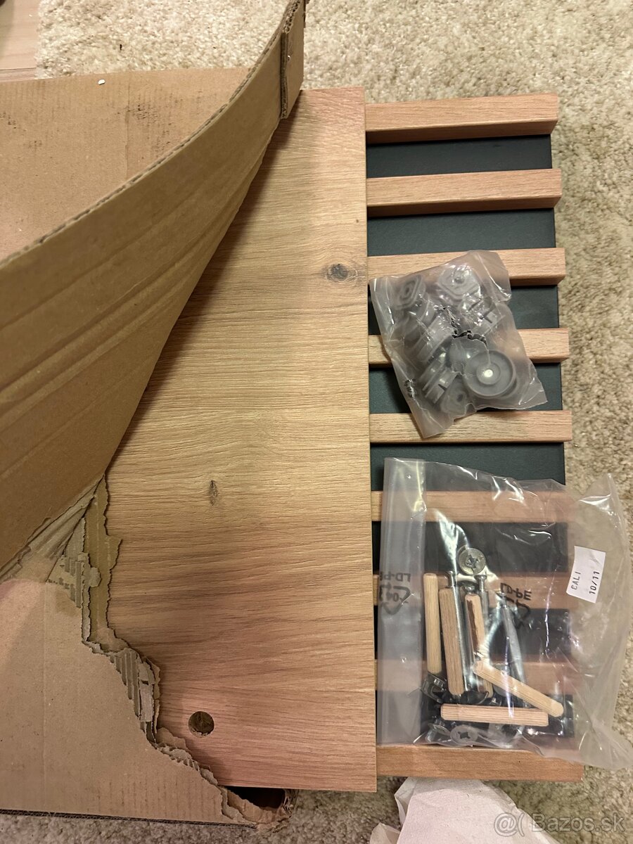 Predám dekoratívny panel a vesiakovu stenu - 8