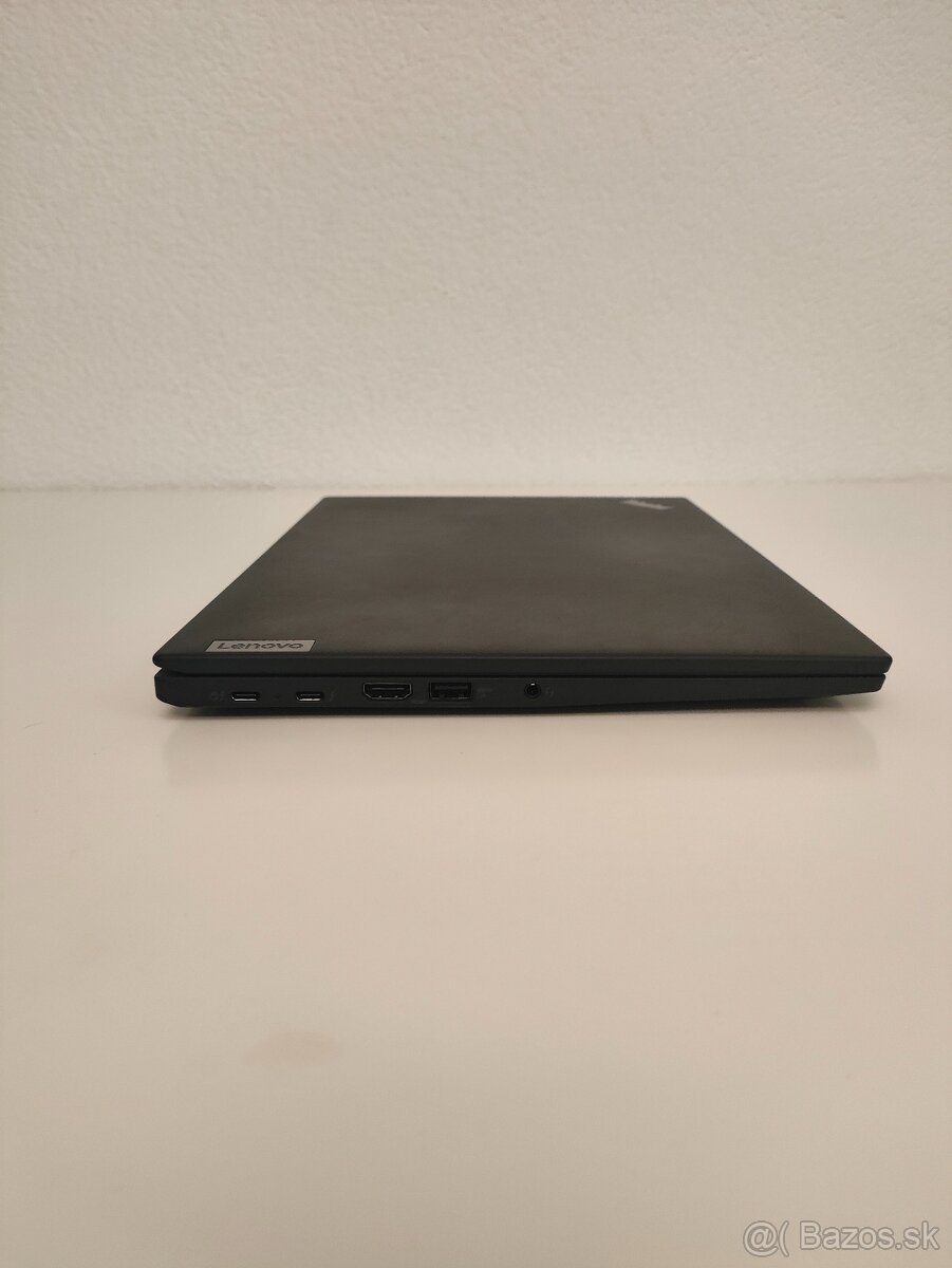 ThinkPad T14s Gen 3 | i5 • 8GB • 256GB SSD - 8