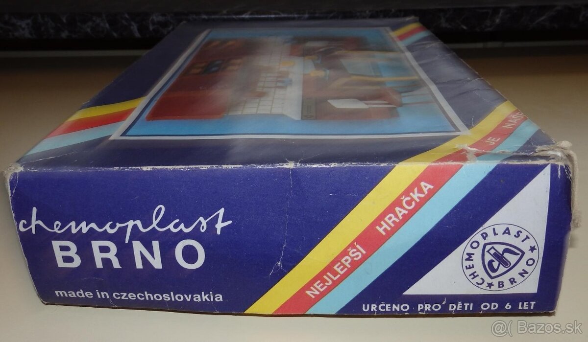 retro kuchynka - CHEMOPLAST BRNO -----------45 eur - 8