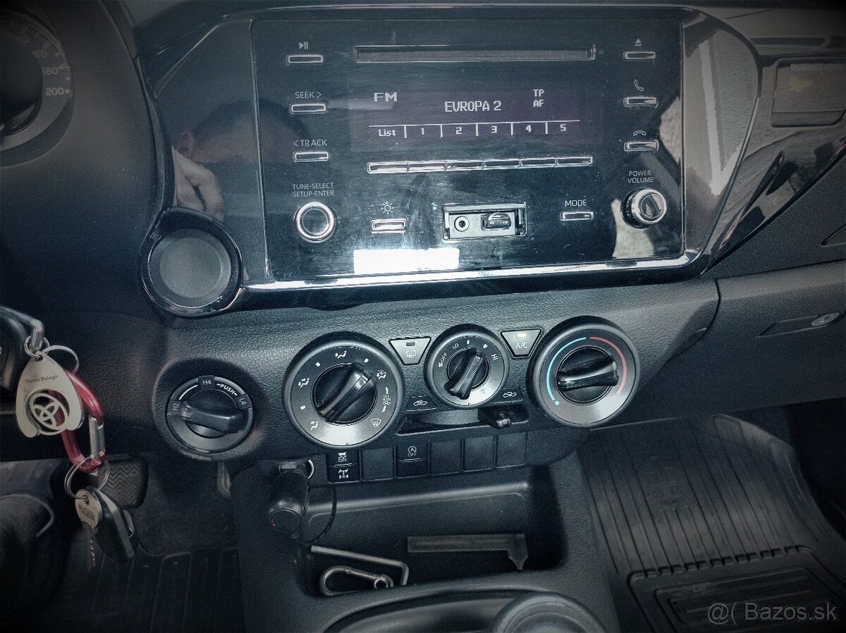 Toyota Hilux - 8