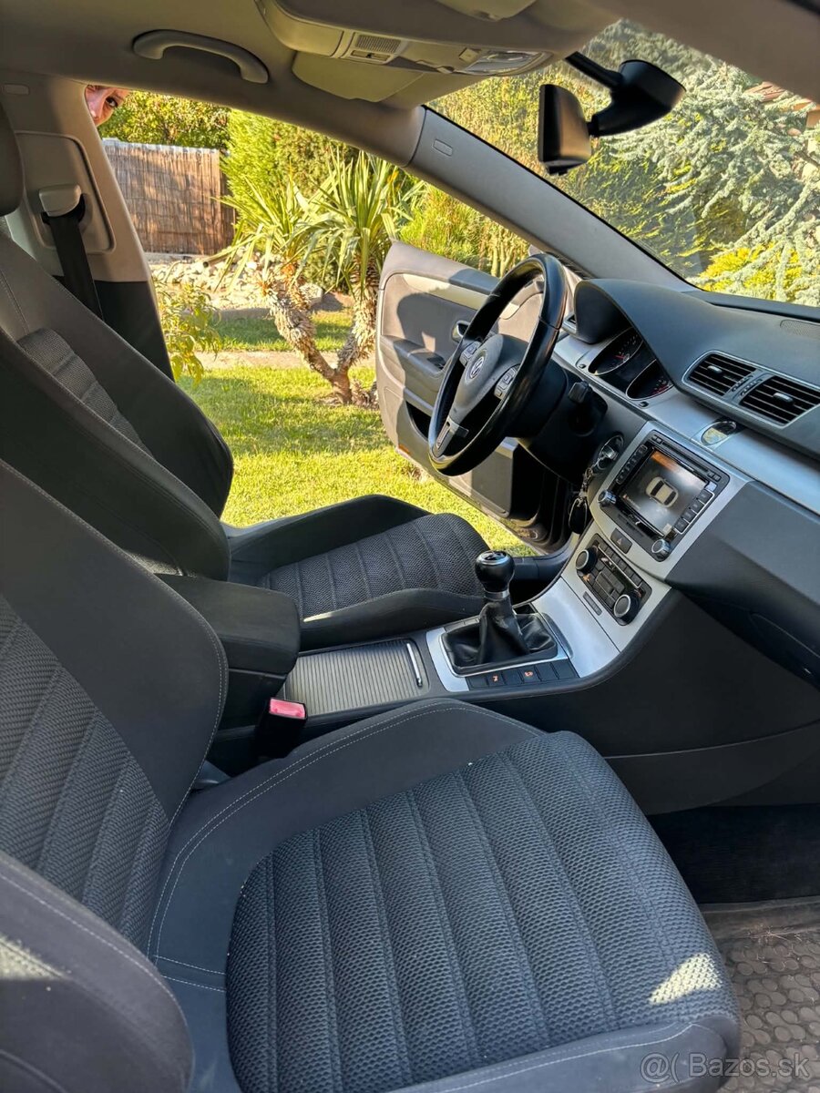 Predám Volkswagen Passat CC - 8