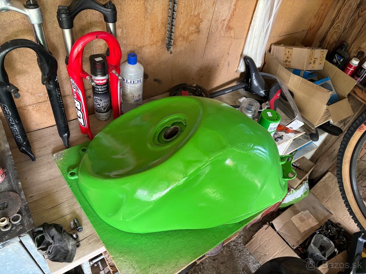 Rozpredám lacno STUNT Kawasaki zx6r 1998- 2003 - 8