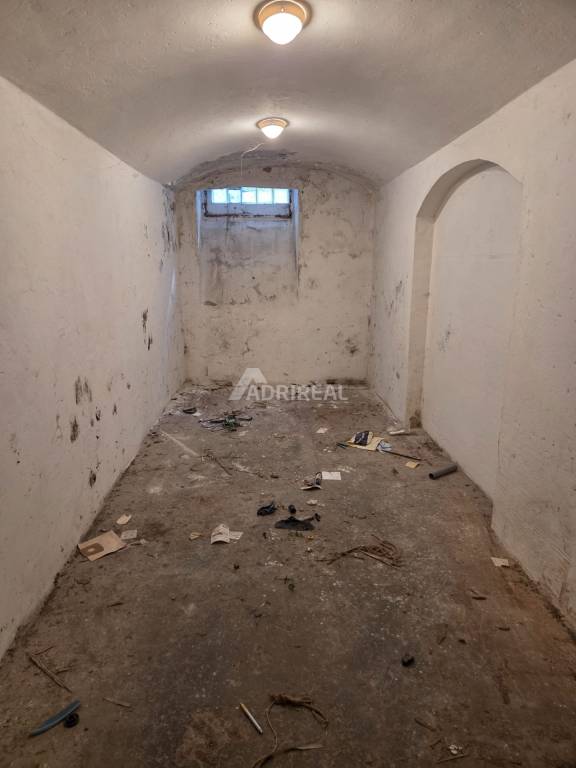 ZĽAVA: Nebytový priestor 13m2; Rudlovská cesta - BB; 8.100 € - 8