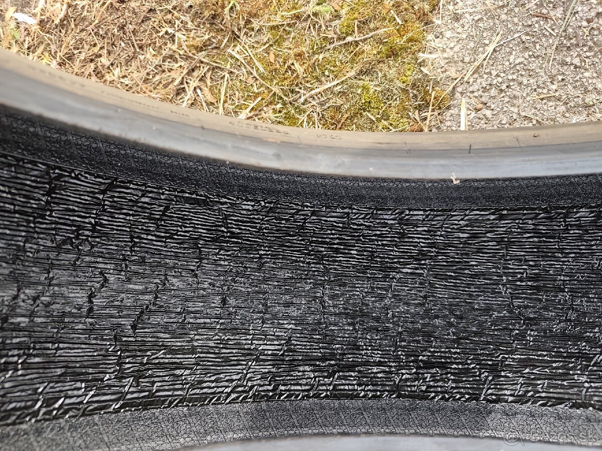 215/55R17 94V Pirelli letná - 8
