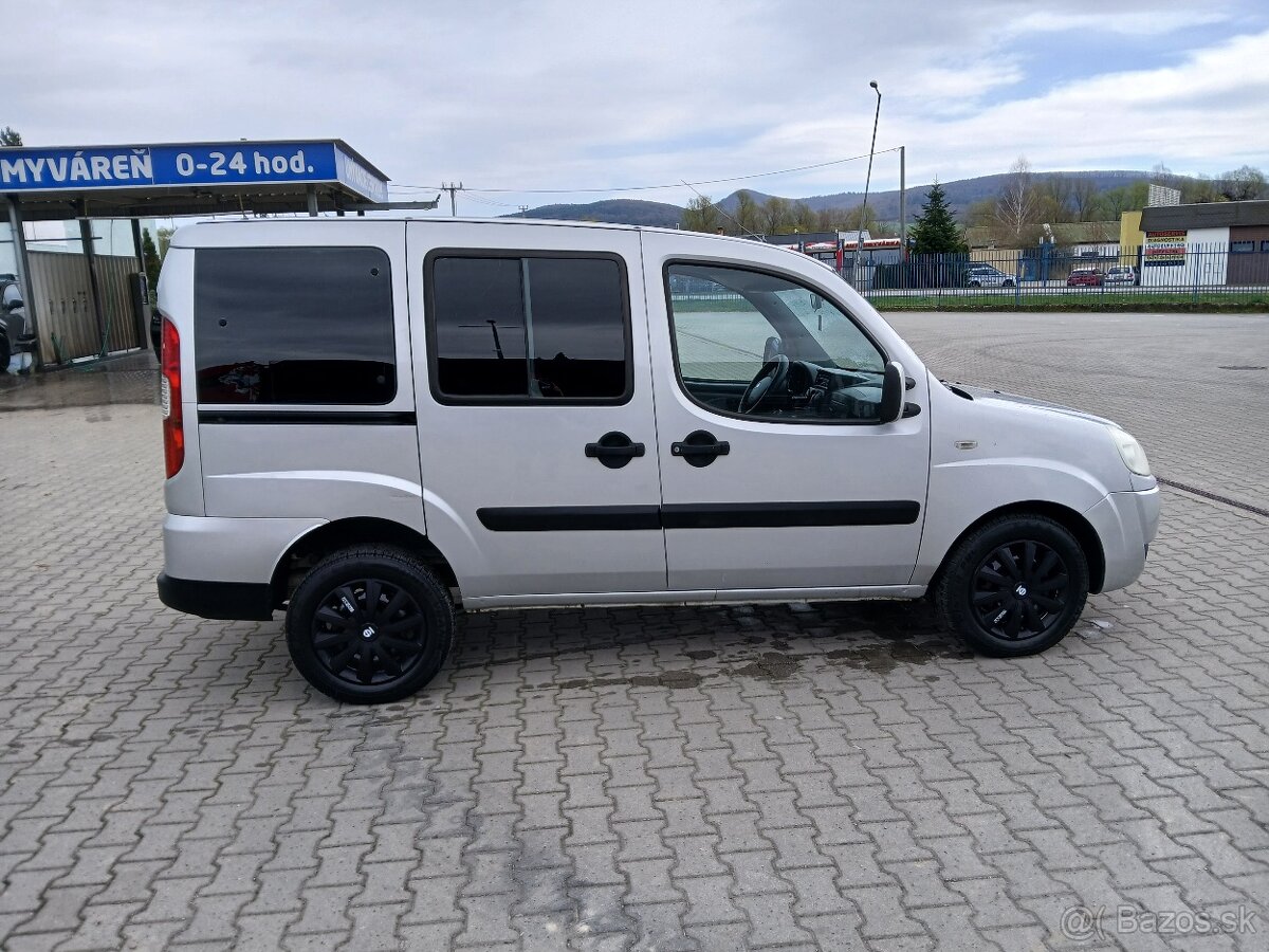 Fiat Doblo 1.9jtd 88kw Dynamic model 2010 - 8