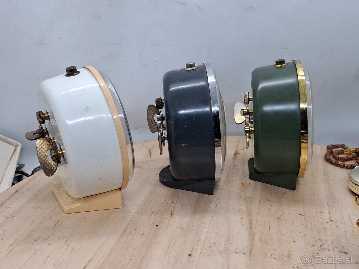 Predám funkčné budíky JUNGHANS Trivox 22€ kus s predzvánaním - 8