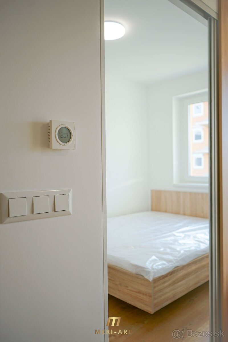 Moderne zariadený 1,5-izbový byt s balkónom a parkovaním - 8